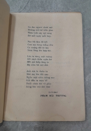 LỬA SÁNG RỪNG (THƠ)