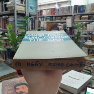 MƯỜI NGÀY RUNG CHUYỂN THẾ GIỚI - JÔN RÍT 