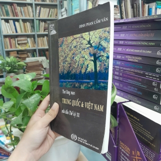 THƠ LÃNG MẠN TRUNG QUỐC VÀ VIỆT NAM NỮA ĐẦU THẾ KỶ XX - ĐINH PHAN CẨM VÂN 