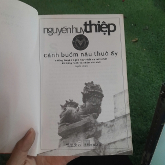 CÁNH BUỒM NÂU THUỞ ẤY - NGUYỄN HUY THIỆP 