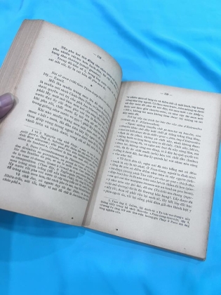 CẢNH ĐỨC TRẤN ĐÀO LỤC - VƯƠNG HỒNG SỂN