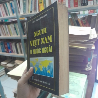 NGƯỜI VIỆT NAM Ở NƯỚC NGOÀI - TRẦN NGỌC ĐĂNG ĐÀN