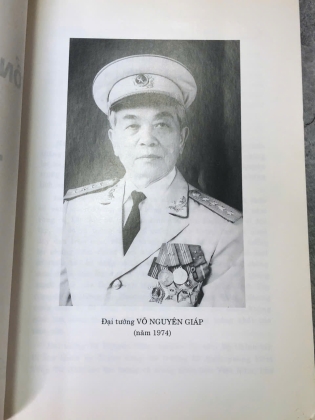 TỔNG HÀNH DINH TRONG MÙA XUÂN TOÀN THẮNG - VÕ NGUYÊN GIÁP