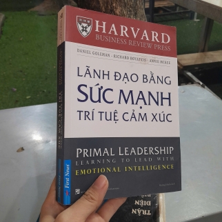LÃNH ĐẠO BẰNG SỨC MẠNH TRÍ TUỆ