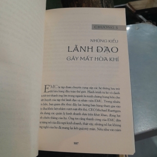 LÃNH ĐẠO BẰNG SỨC MẠNH TRÍ TUỆ