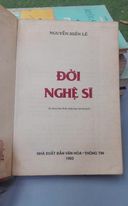 ĐỜI NGHỆ SĨ - NGUYỄN HIẾN LÊ