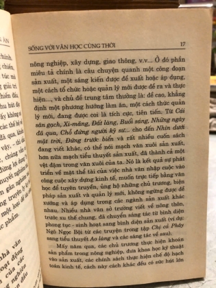 SỐNG VỚI VĂN HỌC CÙNG THỜI - LẠI NGUYÊN ÂN
