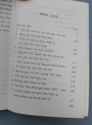 MỘC CÁCH TIẾP CẬN VĂN HOÁ - PHAN NGỌC