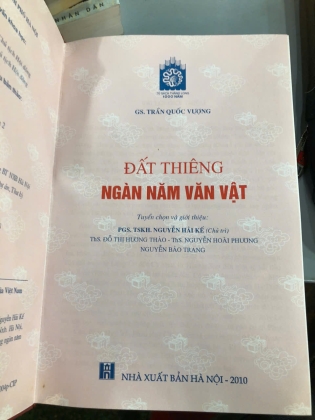 ĐẤT THIÊN NGÀN NĂM VẠN VẬT - TRẦN QUỐC VƯỢNG