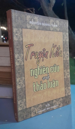 TRUYỆN KIỀU NGHIÊN CỨU VÀ THẢO LUẬN - NGUYỄN QUẢNG TUÂN
