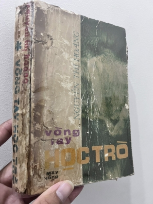 VÒNG TAY HỌC TRÒ - NGUYỄN THỊ HOÀNG 