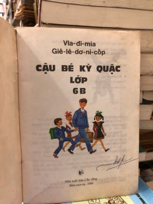 CẬU BÉ KỲ QUẶC LỚP 6B