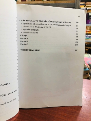 ĐỊA CHẤT VÀ ĐỊA VẬT LÝ VÙNG QUẦN ĐẢO HOÀNG SA VÀ TRƯỜNG SA - NGUYỄN THẾ TIỆP (Chủ biên)