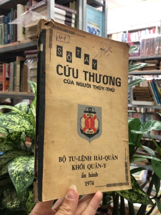 SỔ TAY CỨU THƯƠNG CỦA NGƯỜI THUỶ THỦ