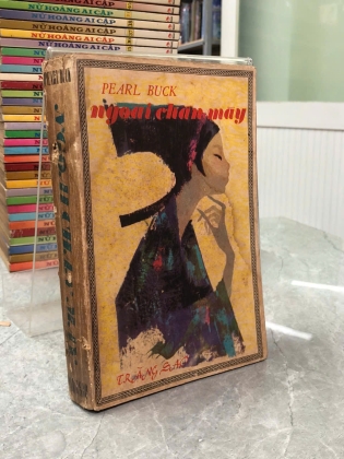 NGOÀI CHÂN MÂY - PEARL BUCK