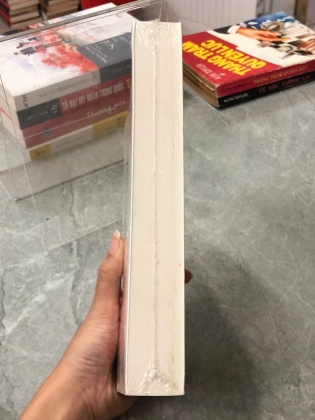 NHỮNG ĐIỀU CHÚNG TA LÀM VÌ YÊU - KRISTIN HANNAH