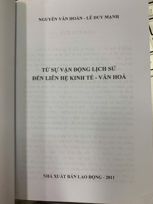 TỪ SỰ VẬN ĐỘNG LỊCH SỬ ĐẾN LIÊN HỆ KINH TẾ - VĂN HOÁ - NGUYỄN VĂN HOÀN, LÊ DUY MẠNH