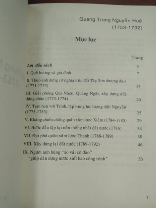 QUANG TRUNG NGUYỄN HUỆ CON NGƯỜI VÀ SỰ NGHIỆP - PHAN HUY LÊ
