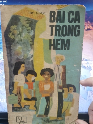 BÀI CA TRONG HẺM - THY NGỌC