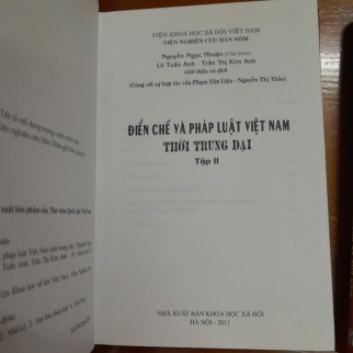 ĐIỂN CHẾ VÀ PHÁP LUẬT VIỆT NAM THỜI TRUNG ĐẠI - NGUYỄN NGỌC NHUẬN (CHỦ BIÊN)