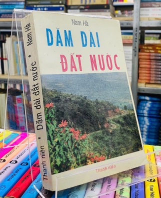 DẶM DÀI ĐẤT NƯỚC 
