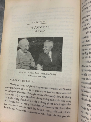EINSTEIN CUỘC ĐỜI VÀ VŨ TRỤ - WALTER ISAACSON