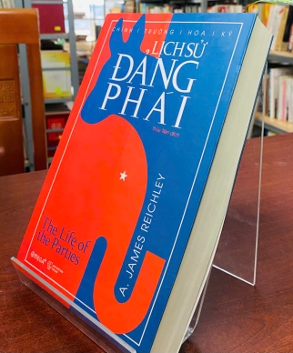 CHÍNH TRƯỜNG HOA KỲ - LỊCH SỬ ĐẢNG PHÁI 