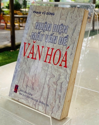NHẬN DIỆN MẤY VẤN ĐỀ VĂN HÓA 