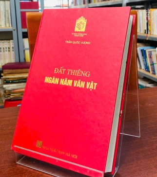 ĐẤT THIÊNG NGÀN NĂM VĂN VẬT 