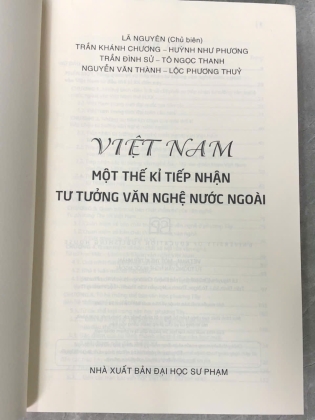VIỆT NAM MỘT THẾ KỶ TIẾP NHẬN TƯ TƯỞNG VĂN NGHỆ NƯỚC NGOÀI - LÃ NGUYÊN (chủ biên)