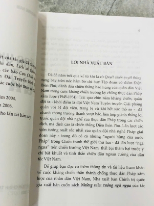 NHỮNG VIÊN TƯỚNG NGÃ NGỰA - NGUYỄN PHƯƠNG NAM