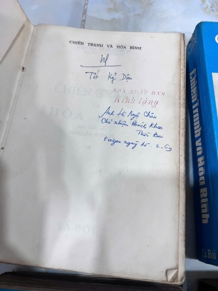 CHIẾN TRANH VÀ HÒA BÌNH ( BẢN ĐẶC BIỆT  CÓ CHỮ KÝ CỦA DỊCH GIẢ) - NGUYỄN HIẾN LÊ