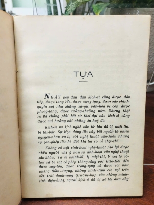 NGHỆ THUẬT DIỄN XUẤT SÂN KHẤU VÀ MÀN ẢNH  - ANDRE VILLIERS