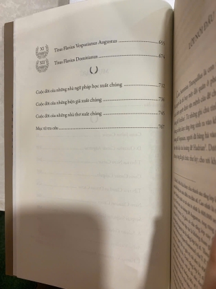  HOÀNG ĐẾ LA MÃ - CAIUS SUETONIUS TRANQUILLUS