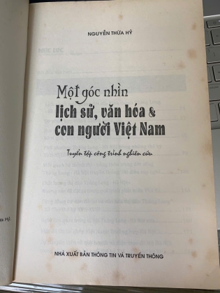 MỘT GÓC NHÌN LỊCH SỬ, VĂN HÓA & CON NGƯỜI VIỆT NAM - NGUYỄN THỪA HỶ