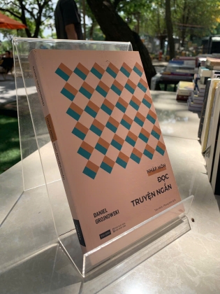 NHẬP MÔN ĐỌC TRUYỆN NGẮN - DANIEL GROJNOWSKI