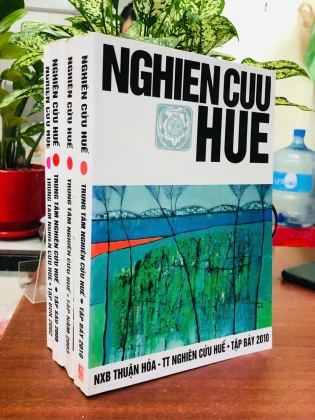 NGHIÊN CỨU HUÊ TẬP BỐN, NĂM, SÁU, BẢY - TRUNG TÂM NGHIÊN CỨU HUẾ