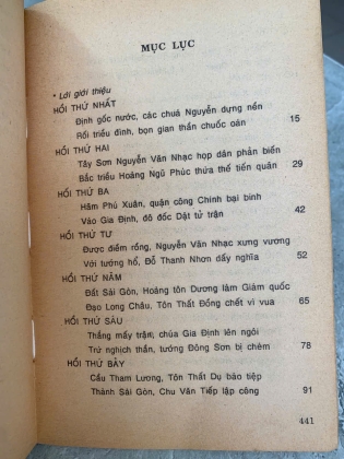 HOÀNG VIỆT LONG HƯNG CHÍ - NGÔ GIÁP DẬU 