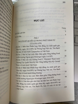 NHỮNG BIÊN BẢN CUỐI CÙNG TẠI NHÀ TRẮNG: PHÚT SỤP ĐỔ CỦA VIỆT NAM CỘNG HÒA - CHU VĂN KHÁNH, NGUYỄN THỊ THÚY