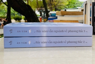 BẢY NĂM VẪN NGOẢNH VỀ PHƯƠNG BẮC - ÂN TẦM