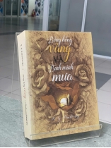BÔNG HỒNG VÀNG VÀ BÌNH MINH MƯA - K. G. PAUSTOVSKY