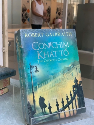 CON CHIM KHÁT TỔ - ROBERT GALBRAITH