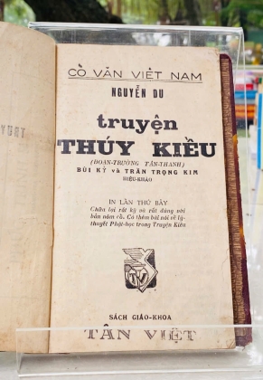 TRUYỆN THÚY KIỀU - NGUYỄN DU 