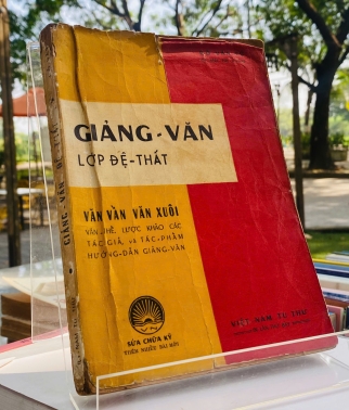 GIẢNG VĂN LỚP ĐỆ THẤT