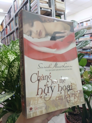 CHÀNG CÓ THỂ HỦY HOẠI EM KHÔNG?