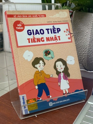 GIAO TIẾP TIẾNG NHẬT - SAIWAI & HOÀNG QUỲNH (CHỦ BIÊN)