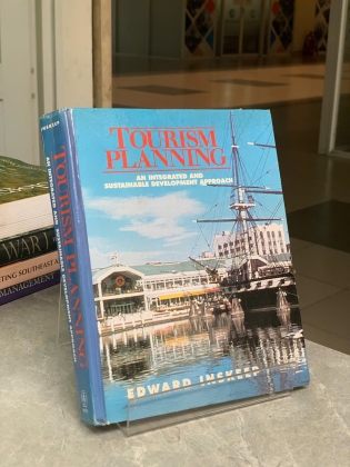 TOURISM PLANNING: AN INTEGRATED AND SUSTAINABLE DEVELOPMENT APPROACH (QUY HOẠCH DU LỊCH: MỘT PHƯƠNG PHÁP PHÁT TRIỂN TỔNG HỢP VÀ 