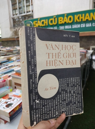 VĂN HỌC THẾ GIỚI HIỆN ĐẠI - BỬU Ý DỊCH