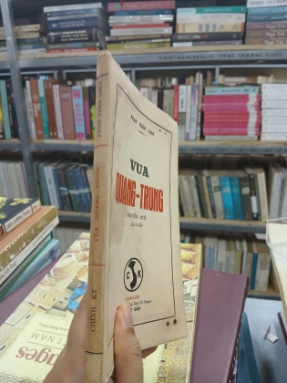 VUA QUANG TRUNG - PHAN TRẦN CHÚC
