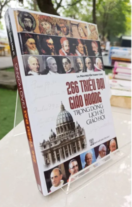 266 TRIỀU ĐẠI GIÁO HOÀNG - LM.PHÊRÔ NGUYỄN THANH TÙNG